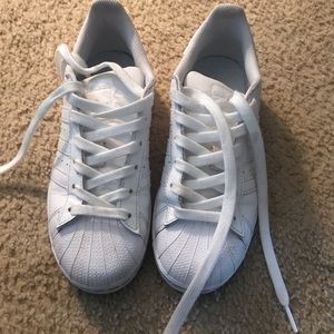 Boys Adidas shell top low